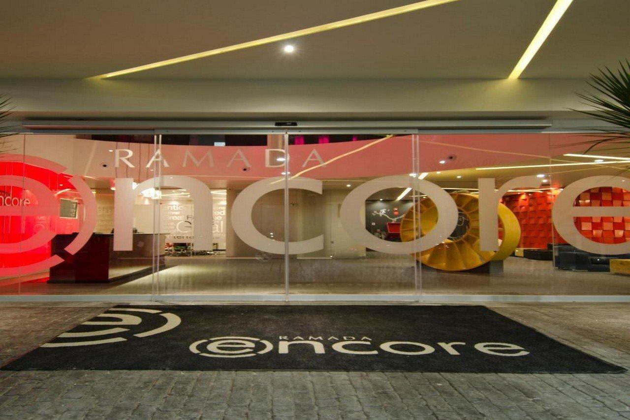 Ramada Encore By Wyndham Guadalajara Sur Palomar Экстерьер фото