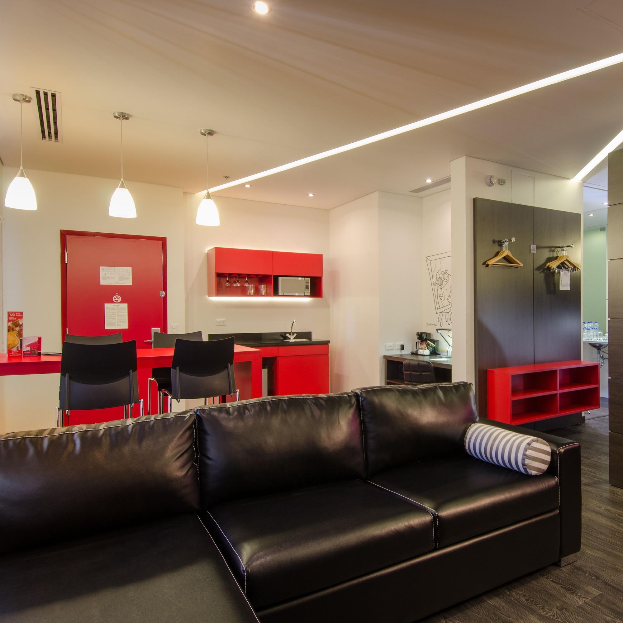 Ramada Encore By Wyndham Guadalajara Sur Palomar Экстерьер фото