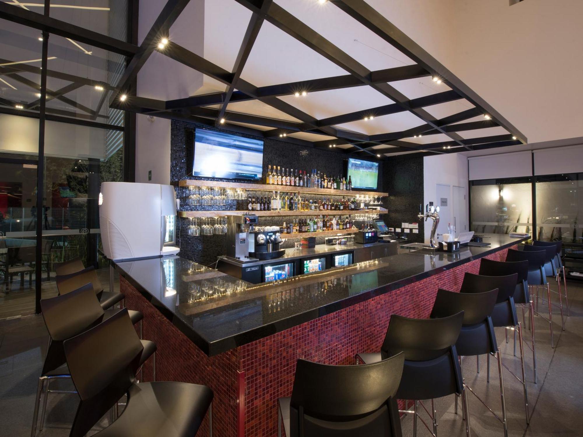 Ramada Encore By Wyndham Guadalajara Sur Palomar Экстерьер фото