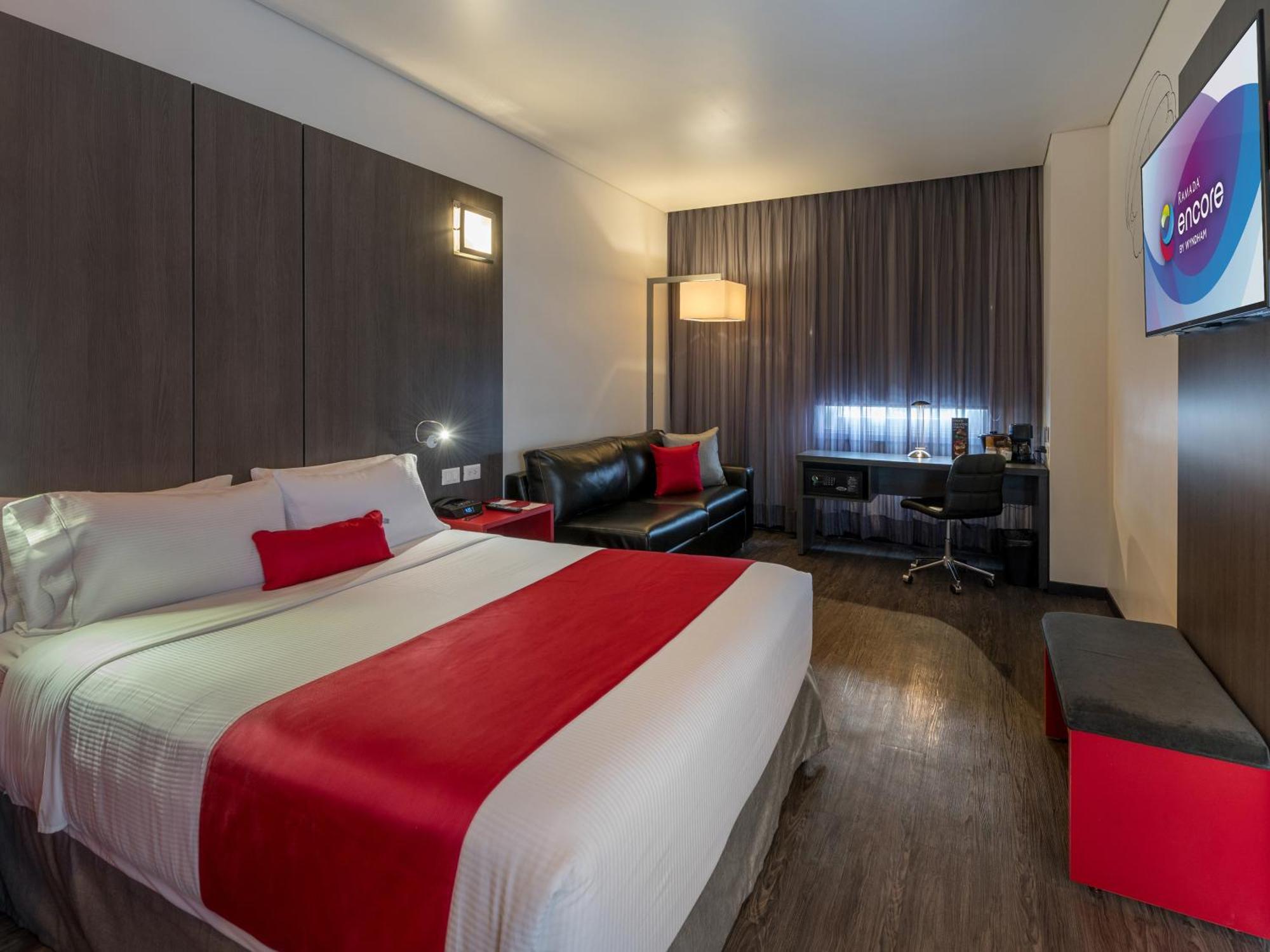 Ramada Encore By Wyndham Guadalajara Sur Palomar Экстерьер фото
